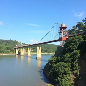 Nova Ponte sobre o Rio Itapocuzinho